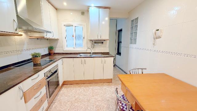 Imagen 9 Inmueble 301157 - Piso en venta en Hospitalet De Llobregat (L´) / Junto metro L1 Santa Eulalia