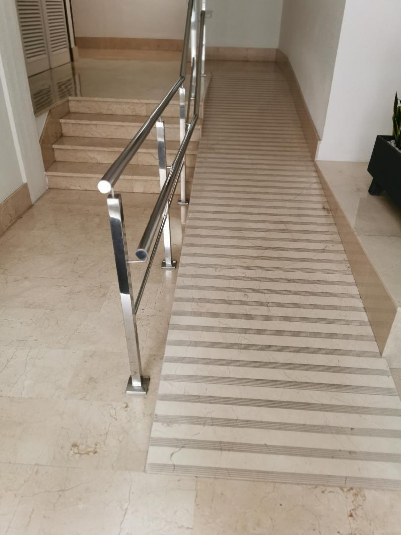 Imagen 8 Piso en venta en Cornellà De Llobregat / Rambla Anselm Clavé