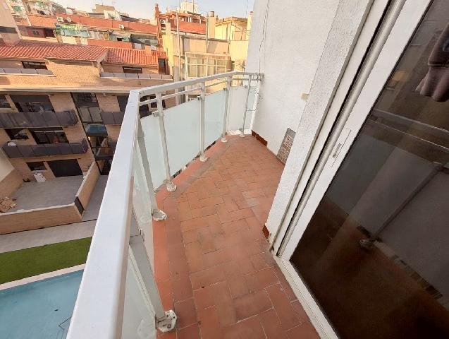 Imagen 2 Inmueble 301383 - Piso en venta en Prat De Llobregat (El) / Junto Plaça Catalunya