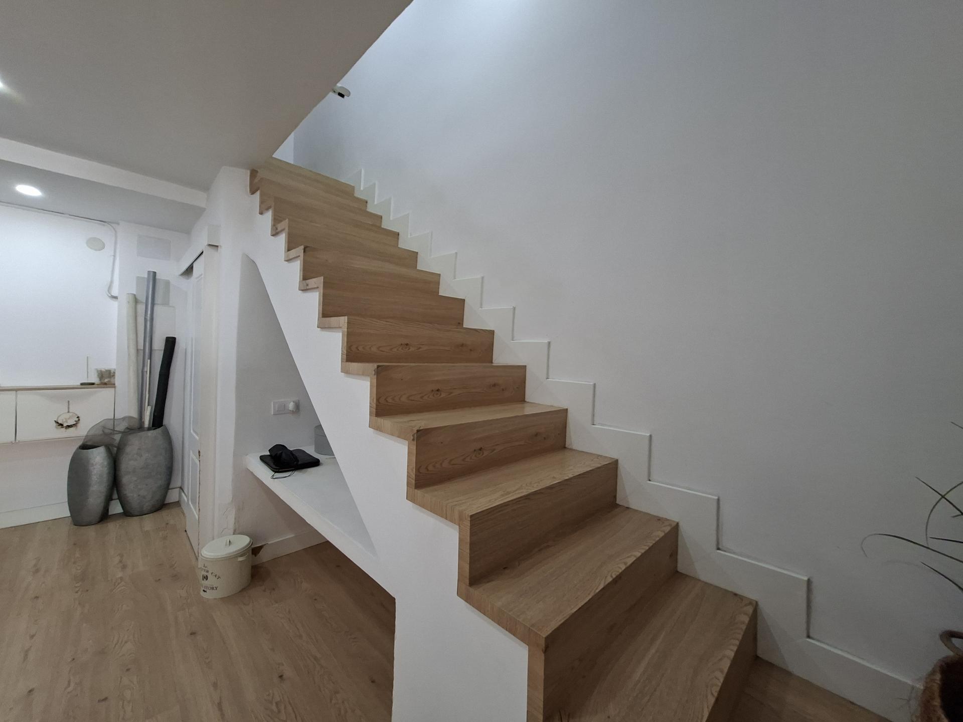 Imagen 9 Piso en venta en Esplugues De Llobregat / Junto Metro Can Vidalet