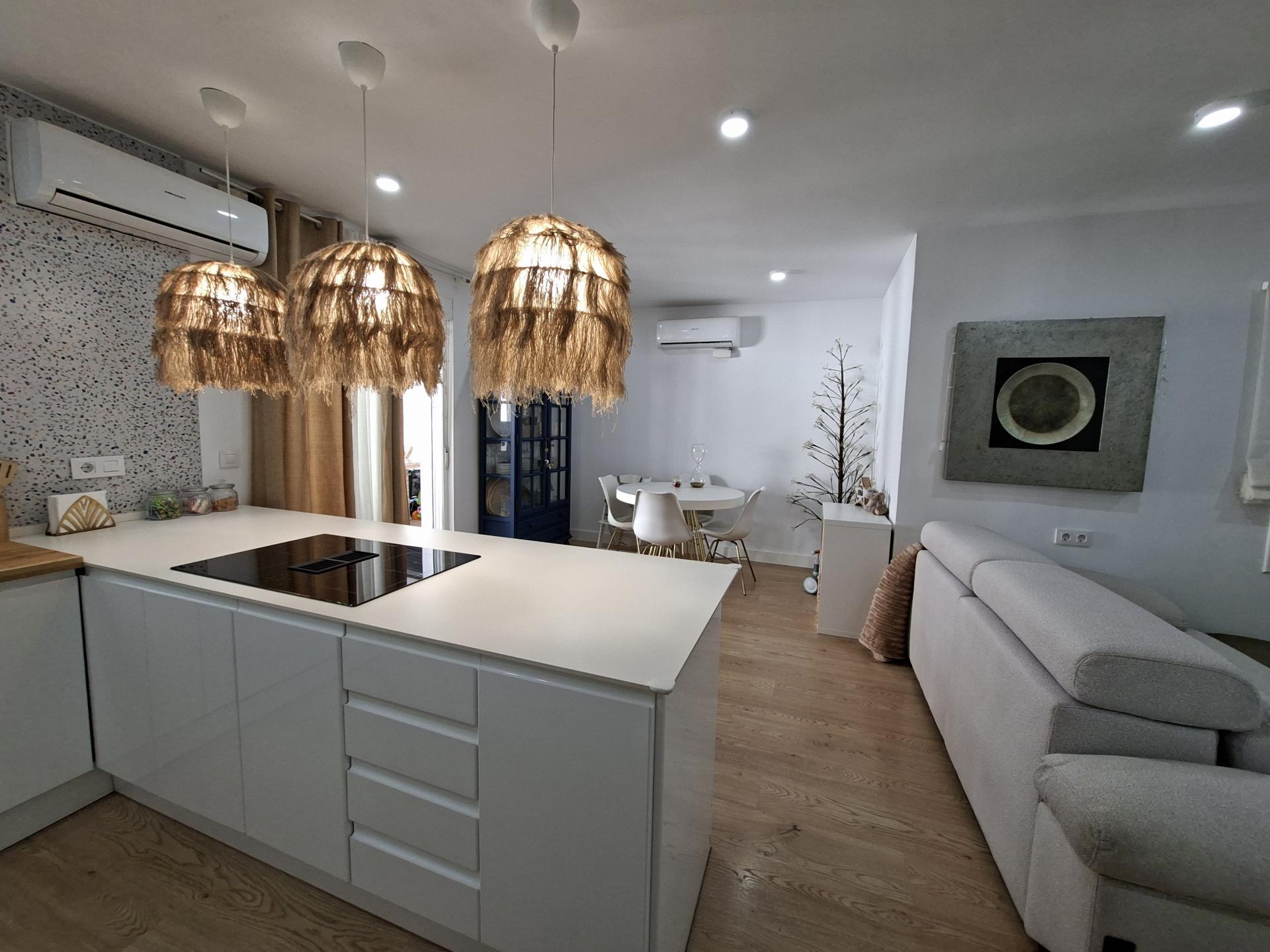 Imagen 11 Piso en venta en Esplugues De Llobregat / Junto Metro Can Vidalet