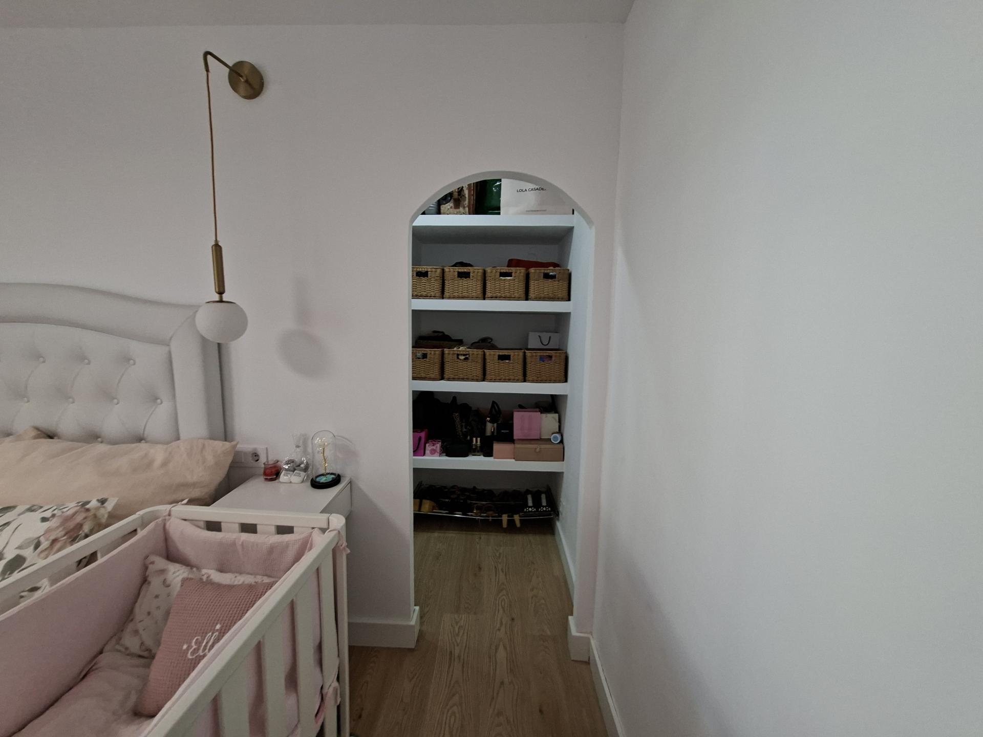 Imagen 16 Piso en venta en Esplugues De Llobregat / Junto Metro Can Vidalet