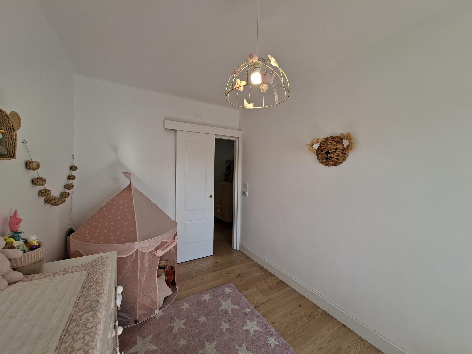 Imagen 17 Piso en venta en Esplugues De Llobregat / Junto Metro Can Vidalet