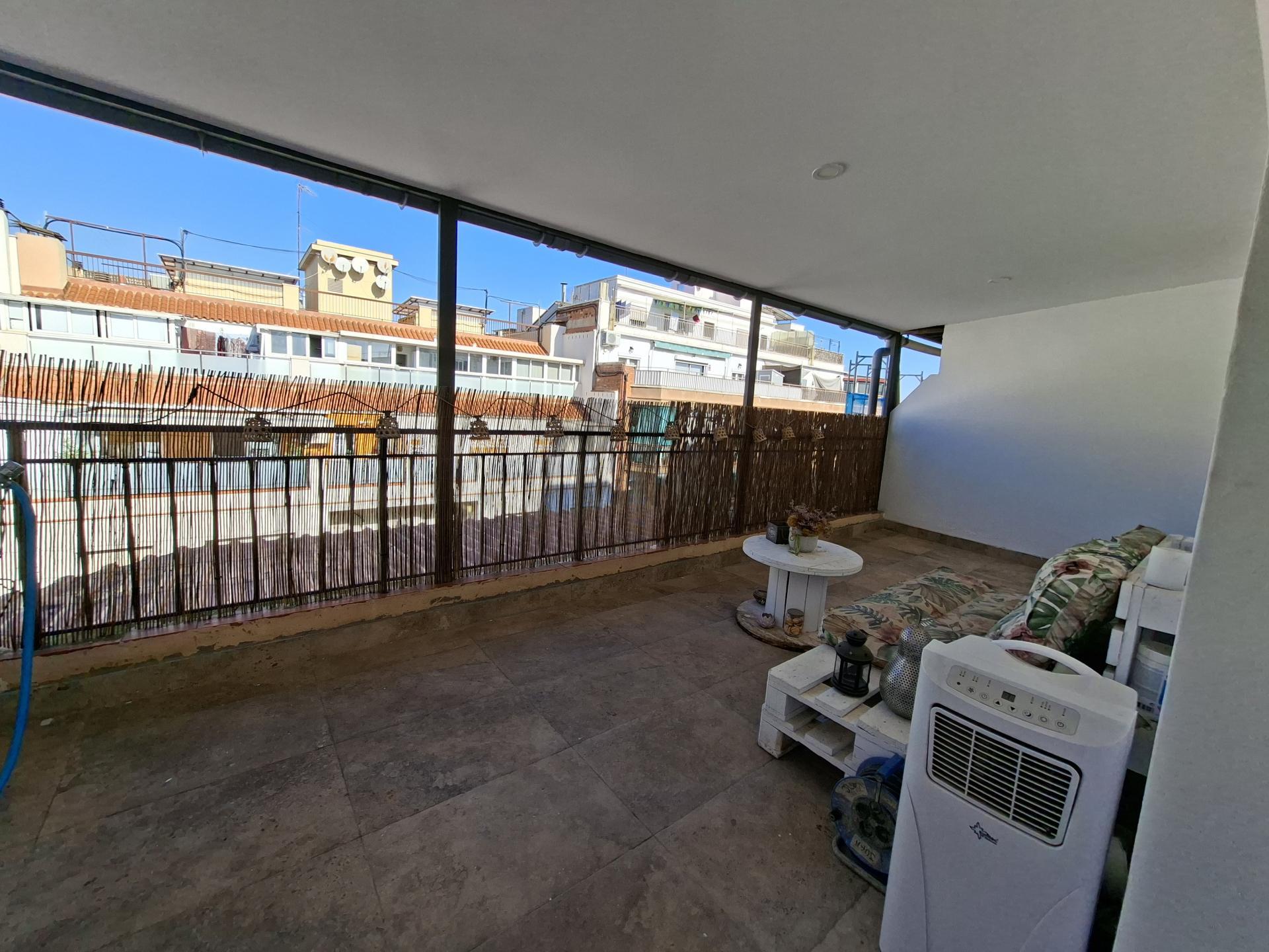 Imagen 21 Piso en venta en Esplugues De Llobregat / Junto Metro Can Vidalet