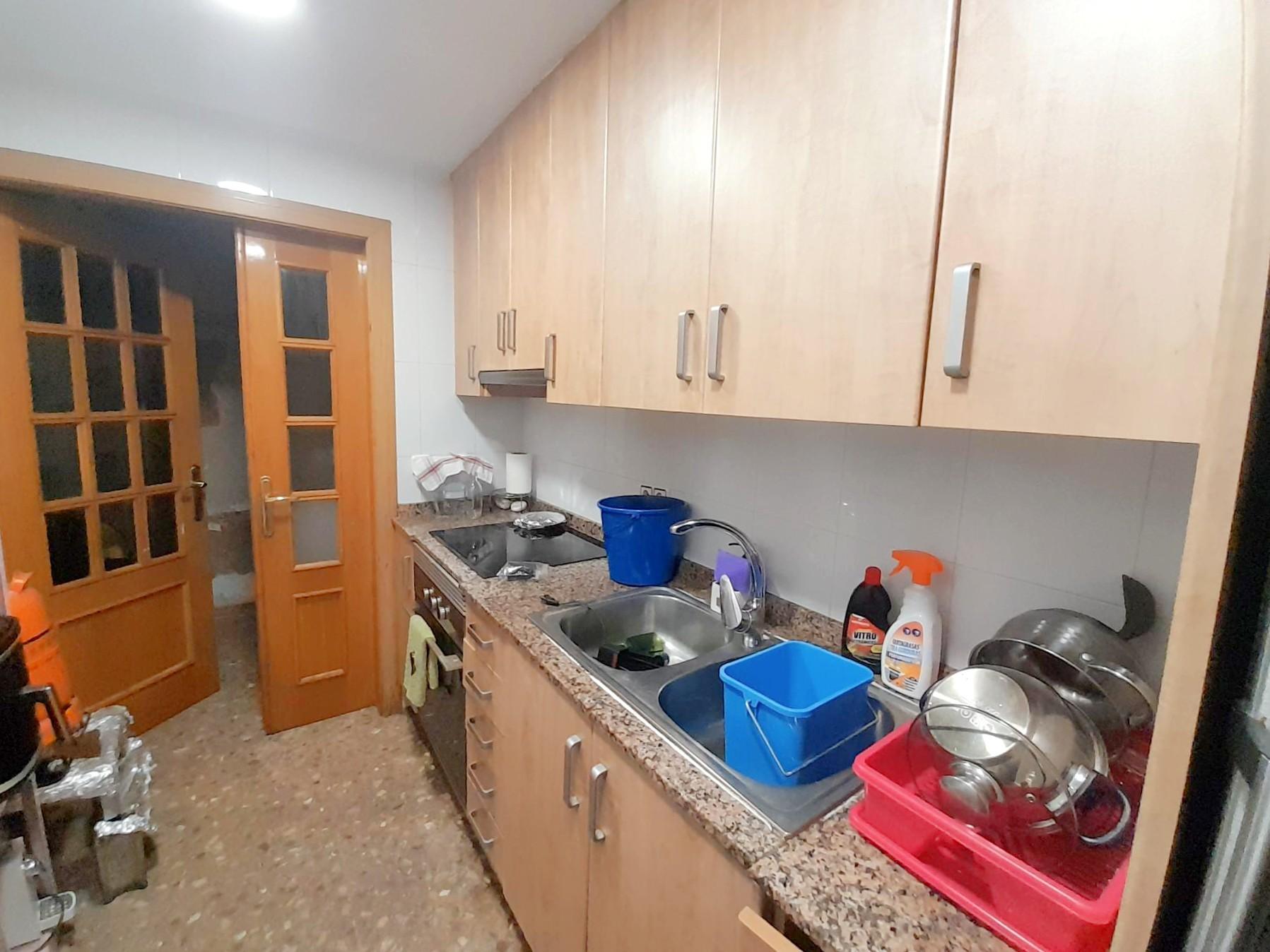 Imagen 2 Piso en venta en Hospitalet De Llobregat L´ / Junto Avda. Isabel la Católica