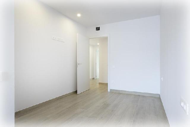 Imagen 16 Inmueble 302182 - Piso en venta en Hospitalet De Llobregat (L´) / Junto C/ Montseny