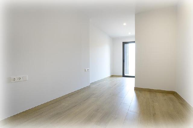 Imagen 13 Inmueble 302182 - Piso en venta en Hospitalet De Llobregat (L´) / Junto C/ Montseny