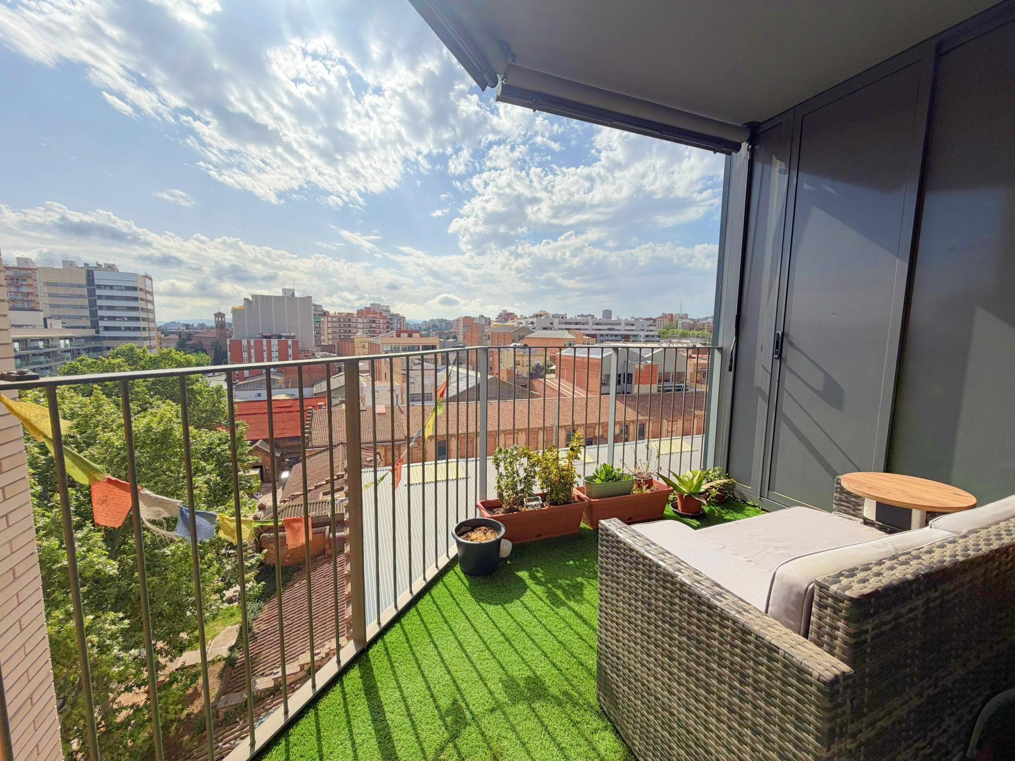 Imagen 1 Piso en venta en Hospitalet De Llobregat L´ / Junto C/ Santa Eulalia, Can Trinxet