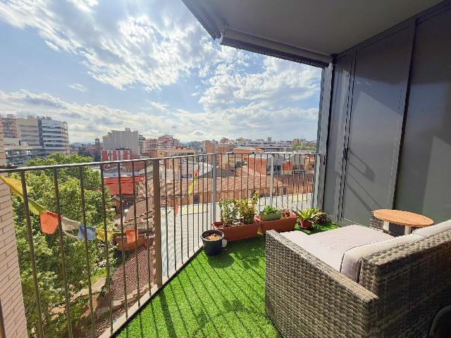 Imagen 1 Inmueble 302254 - Piso en venta en Hospitalet De Llobregat (L´) / Junto C/ Santa Eulalia, Can Trinxet