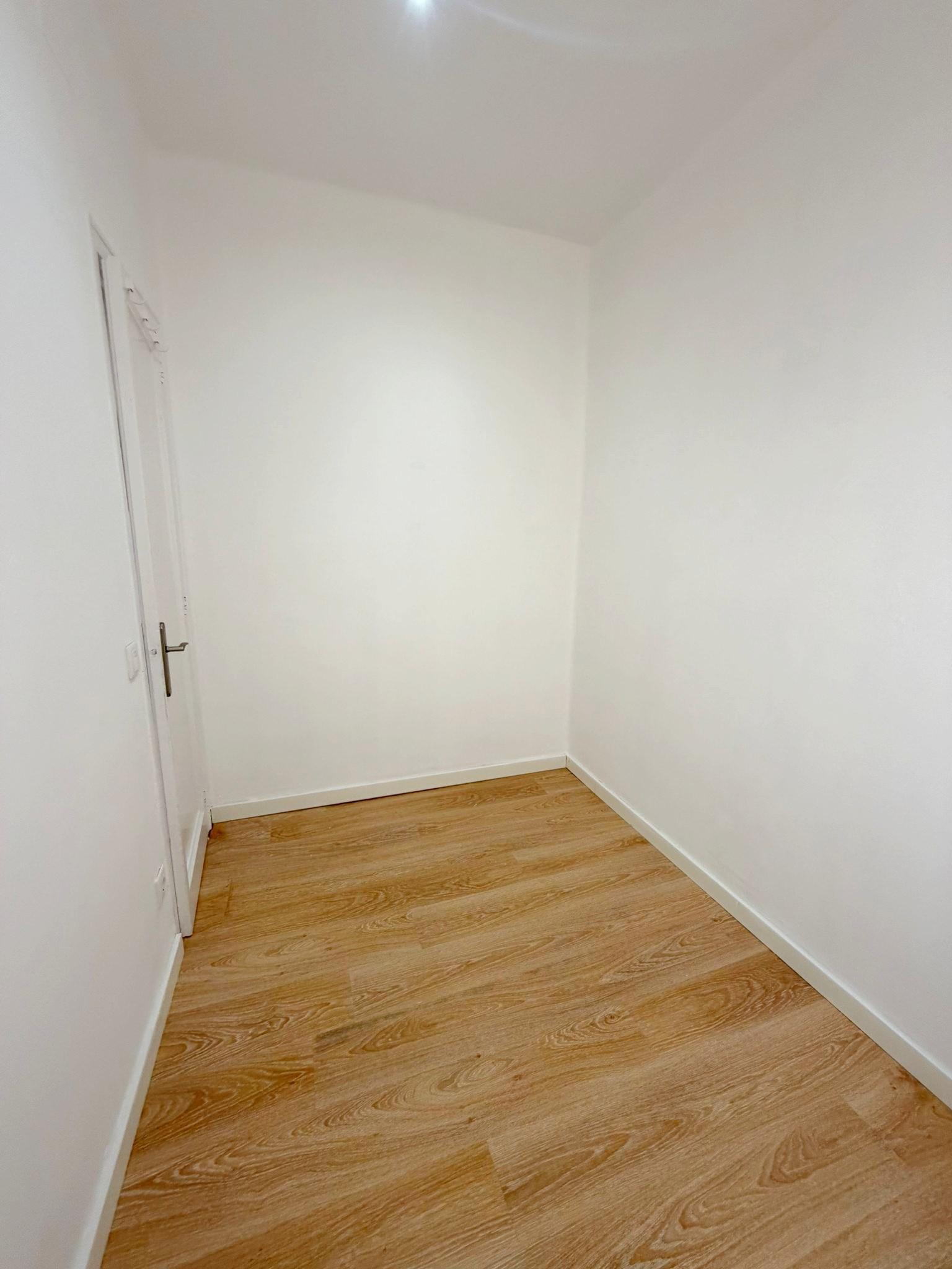 Imagen 22 Piso en venta en Hospitalet De Llobregat L´ / Junto Mercado Santa Eulalia