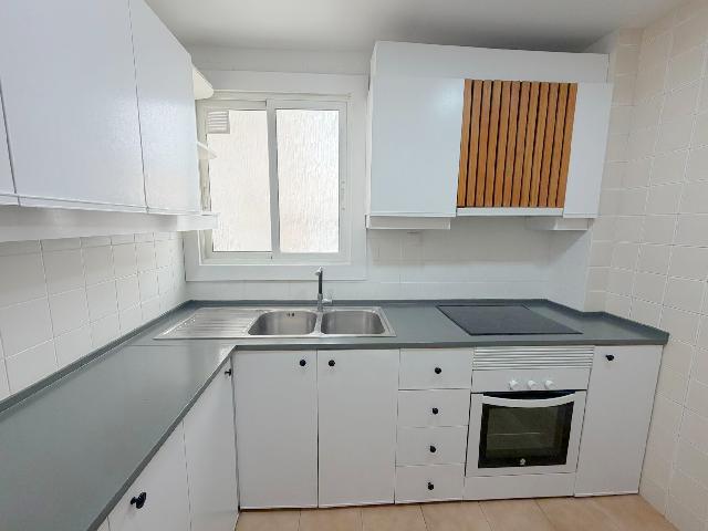 Imagen 12 Inmueble 302358 - Piso en venta en Hospitalet De Llobregat (L´) / Junto Mercado Santa Eulalia