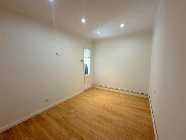 Imagen 11 Inmueble 302358 - Piso en venta en Hospitalet De Llobregat (L´) / Junto Mercado Santa Eulalia