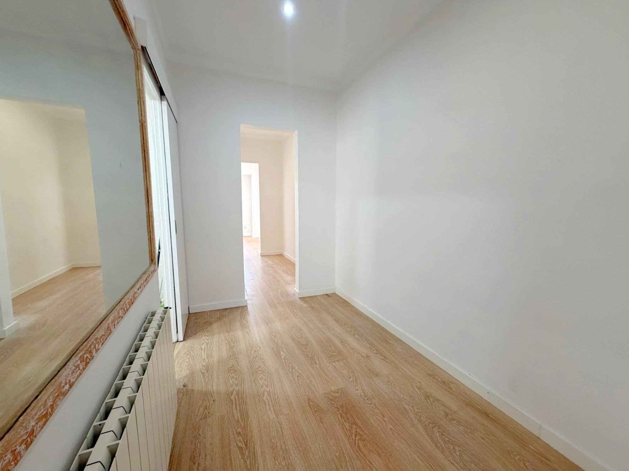 Imagen 14 Piso en venta en Hospitalet De Llobregat L´ / Junto Mercado Santa Eulalia