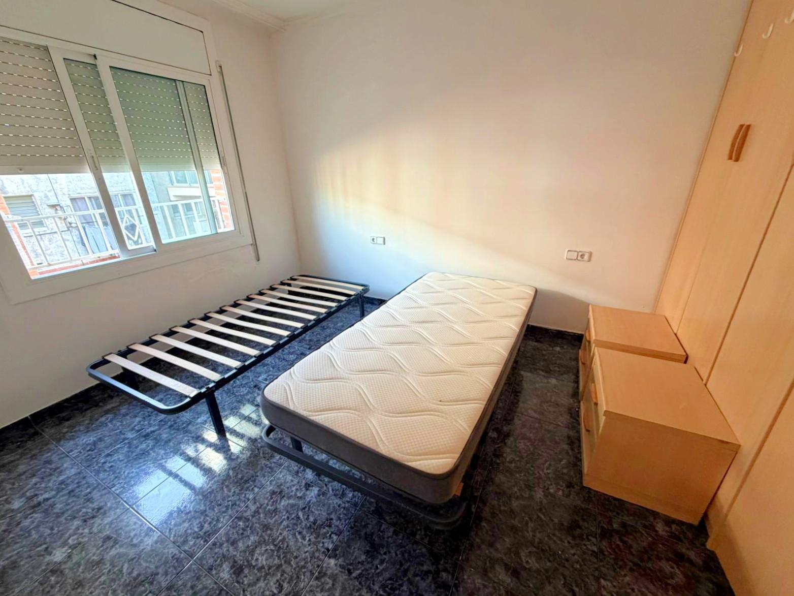 Imagen 4 Piso en venta en Prat De Llobregat El / Junto Ctra. de la Marina