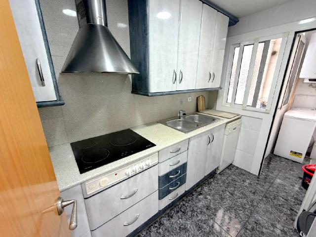 Imagen 2 Inmueble 302585 - Piso en venta en Prat De Llobregat (El) / Junto Ctra. de la Marina