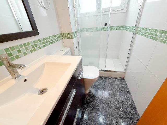 Imagen 3 Inmueble 302585 - Piso en venta en Prat De Llobregat (El) / Junto Ctra. de la Marina