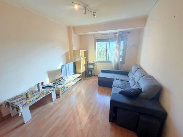 Imagen 1 Inmueble 302634 - Piso en venta en Prat De Llobregat (El) / Junto Les Moreres