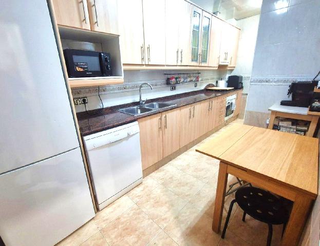 Imagen 2 Inmueble 302730 - Piso en venta en Hospitalet De Llobregat (L´) / Junto Avda. Electricidad