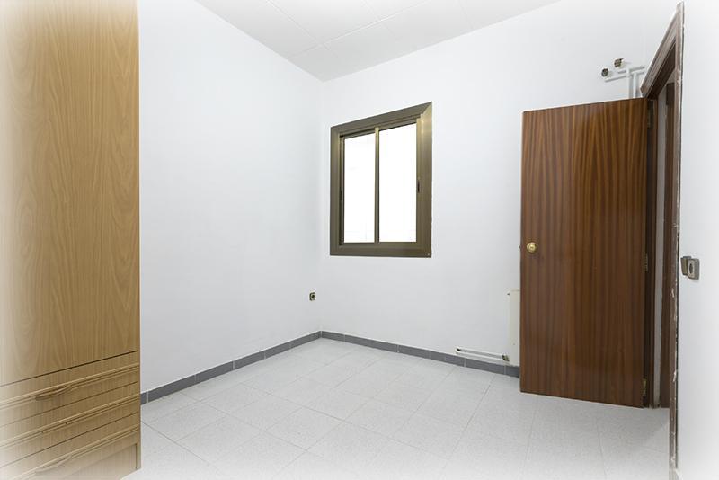 Imagen 6 Piso en venta en Hospitalet De Llobregat L´ / Junto Metro Pubilla Cases