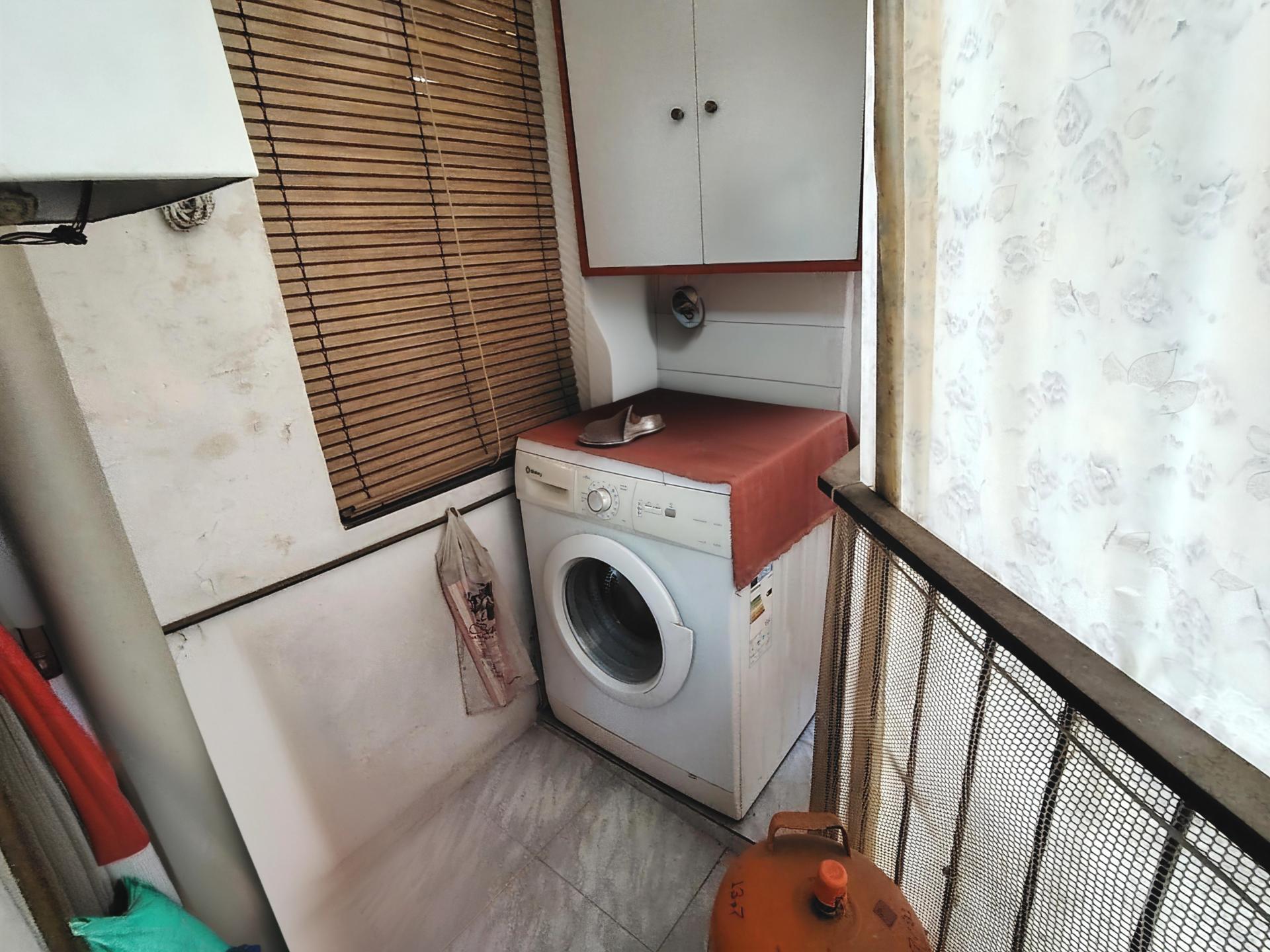 Imagen 27 Piso en venta en Hospitalet De Llobregat L´ / Junto Avda. Torrente Gornal