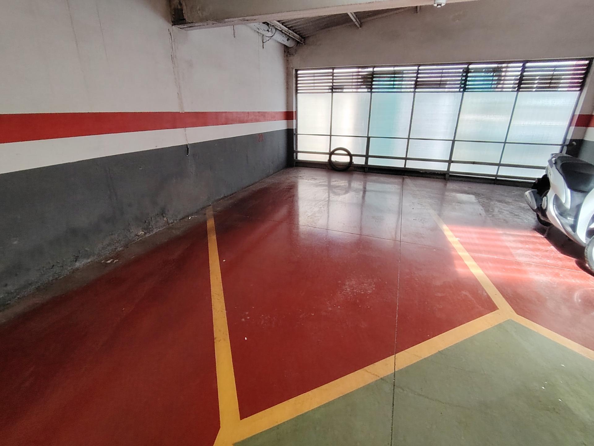 Imagen 31 Piso en venta en Hospitalet De Llobregat L´ / Junto Avda. Torrente Gornal
