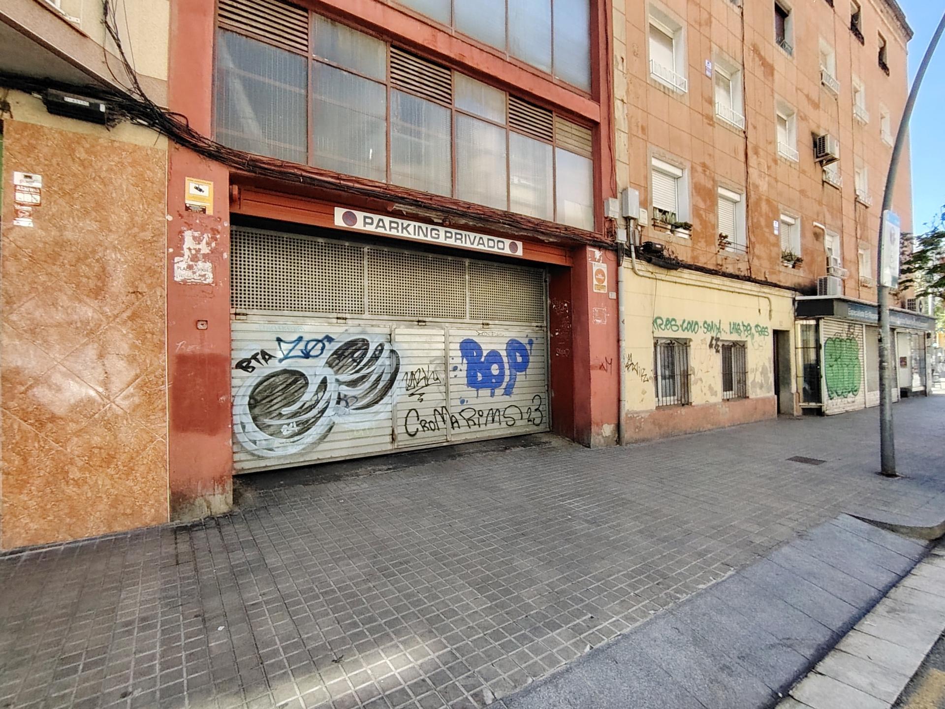 Imagen 37 Piso en venta en Hospitalet De Llobregat L´ / Junto Avda. Torrente Gornal