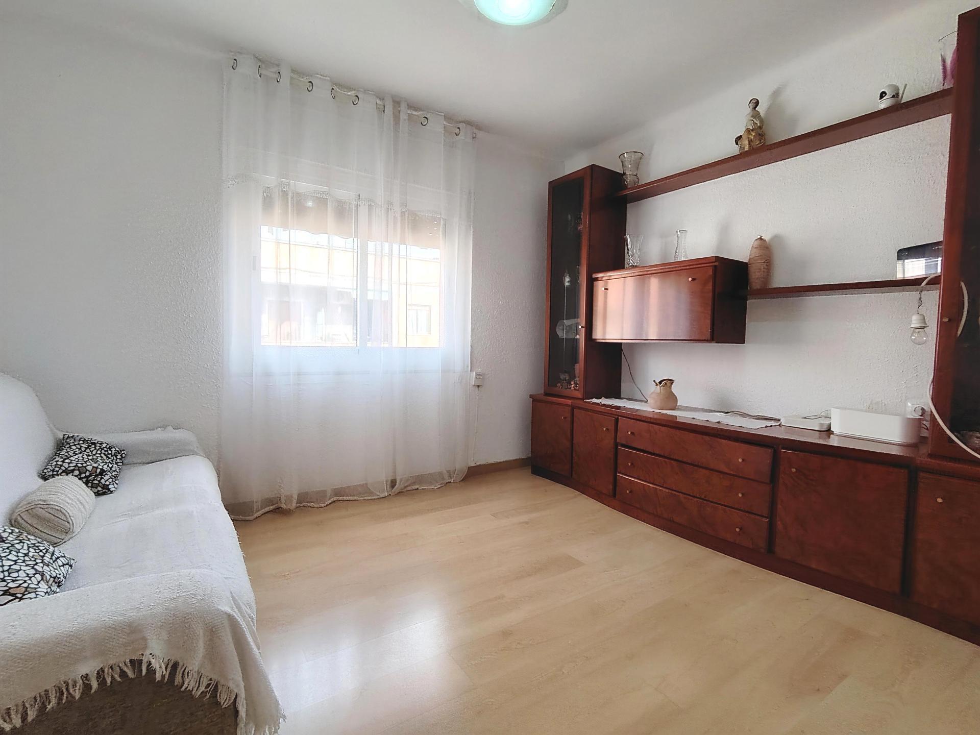 Imagen 1 Piso en venta en Hospitalet De Llobregat L´ / Junto metro  L5 Can Vidalet