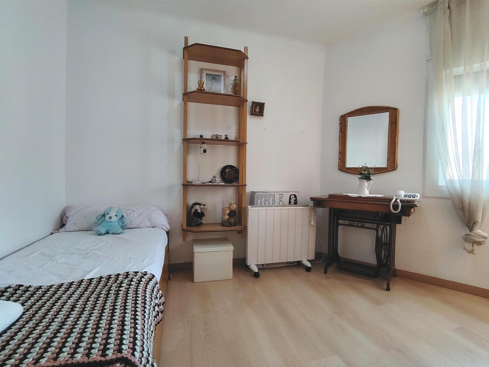 Imagen 5 Piso en venta en Hospitalet De Llobregat L´ / Junto metro  L5 Can Vidalet