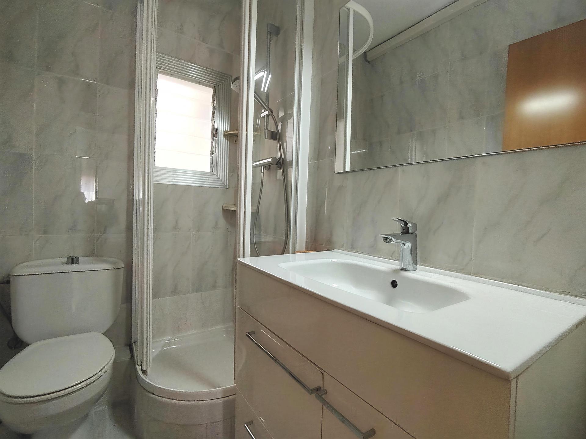 Imagen 3 Piso en venta en Hospitalet De Llobregat L´ / Junto metro  L5 Can Vidalet