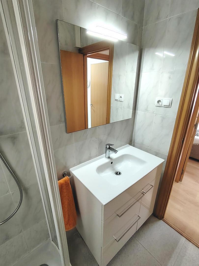 Imagen 13 Piso en venta en Hospitalet De Llobregat L´ / Junto metro  L5 Can Vidalet