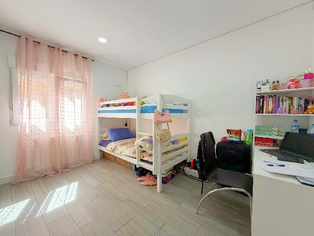 Imagen 21 Inmueble 303313 - Piso en venta en Hospitalet De Llobregat (L´) / Junto Metro L1 Santa Eulalia