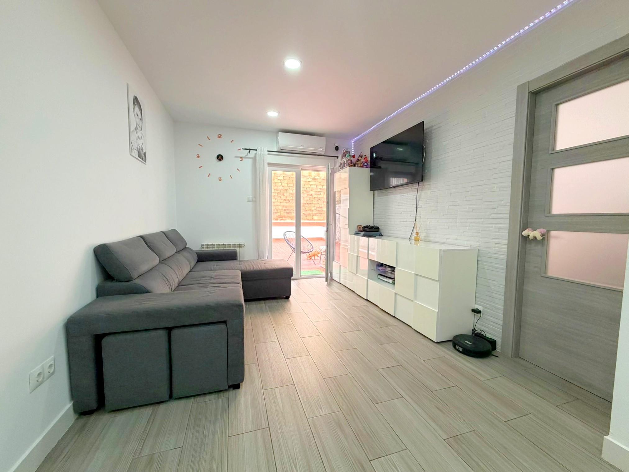 Imagen 7 Piso en venta en Hospitalet De Llobregat L´ / Junto Metro L1 Santa Eulalia