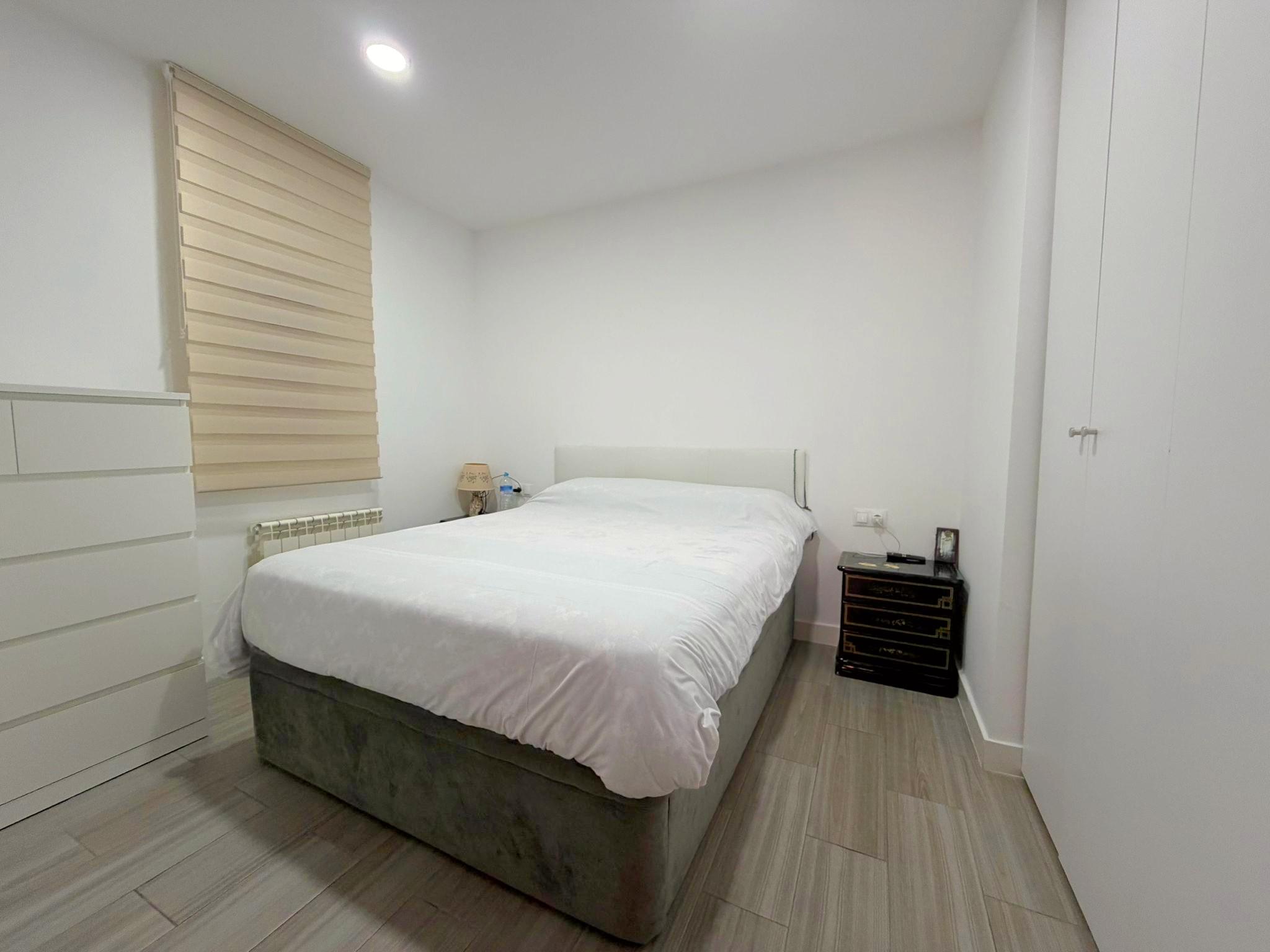 Imagen 5 Piso en venta en Hospitalet De Llobregat L´ / Junto Metro L1 Santa Eulalia