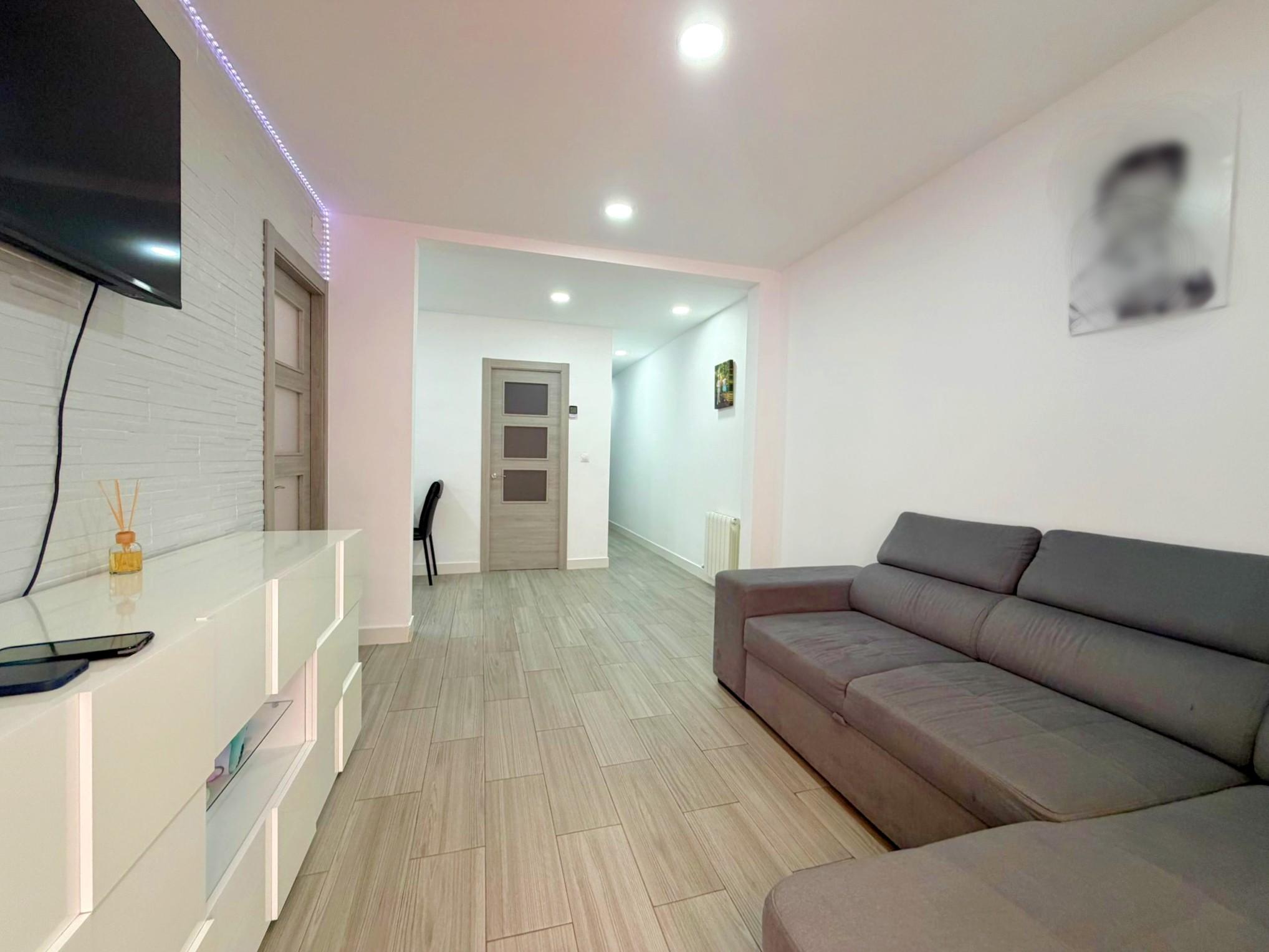 Imagen 8 Piso en venta en Hospitalet De Llobregat L´ / Junto Metro L1 Santa Eulalia