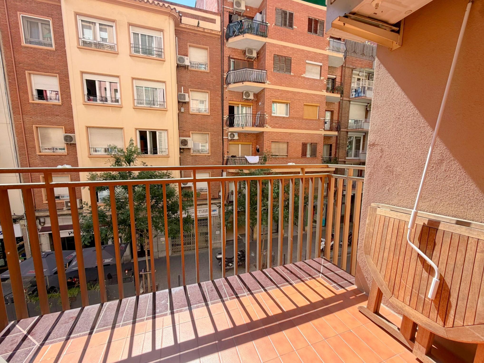 Imagen 8 Piso en venta en Hospitalet De Llobregat L´ / Junto Mercado Santa Eulalia