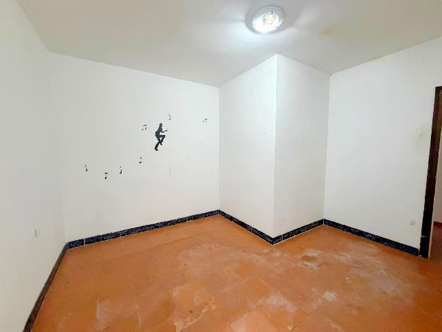Imagen 5 Inmueble 303720 - Piso en venta en Hospitalet De Llobregat (L´) / Junto Mercado Santa Eulalia