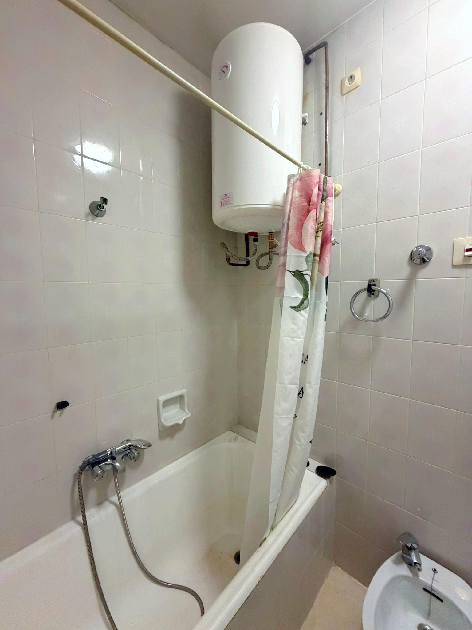 Imagen 13 Piso en venta en Hospitalet De Llobregat L´ / Junto Mercado Santa Eulalia