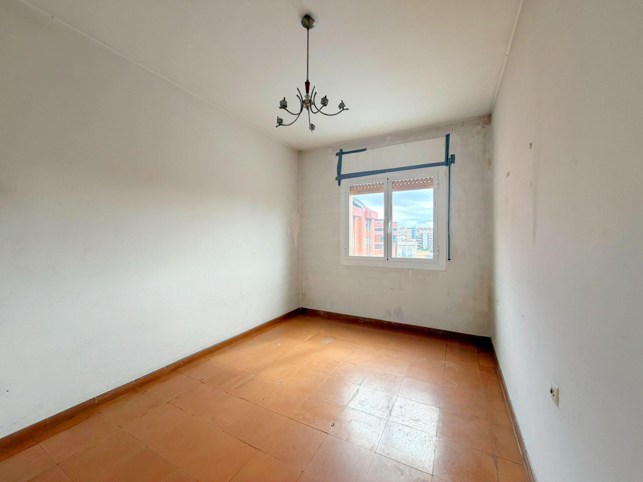 Imagen 14 Piso en venta en Hospitalet De Llobregat L´ / Junto Mercado Santa Eulalia