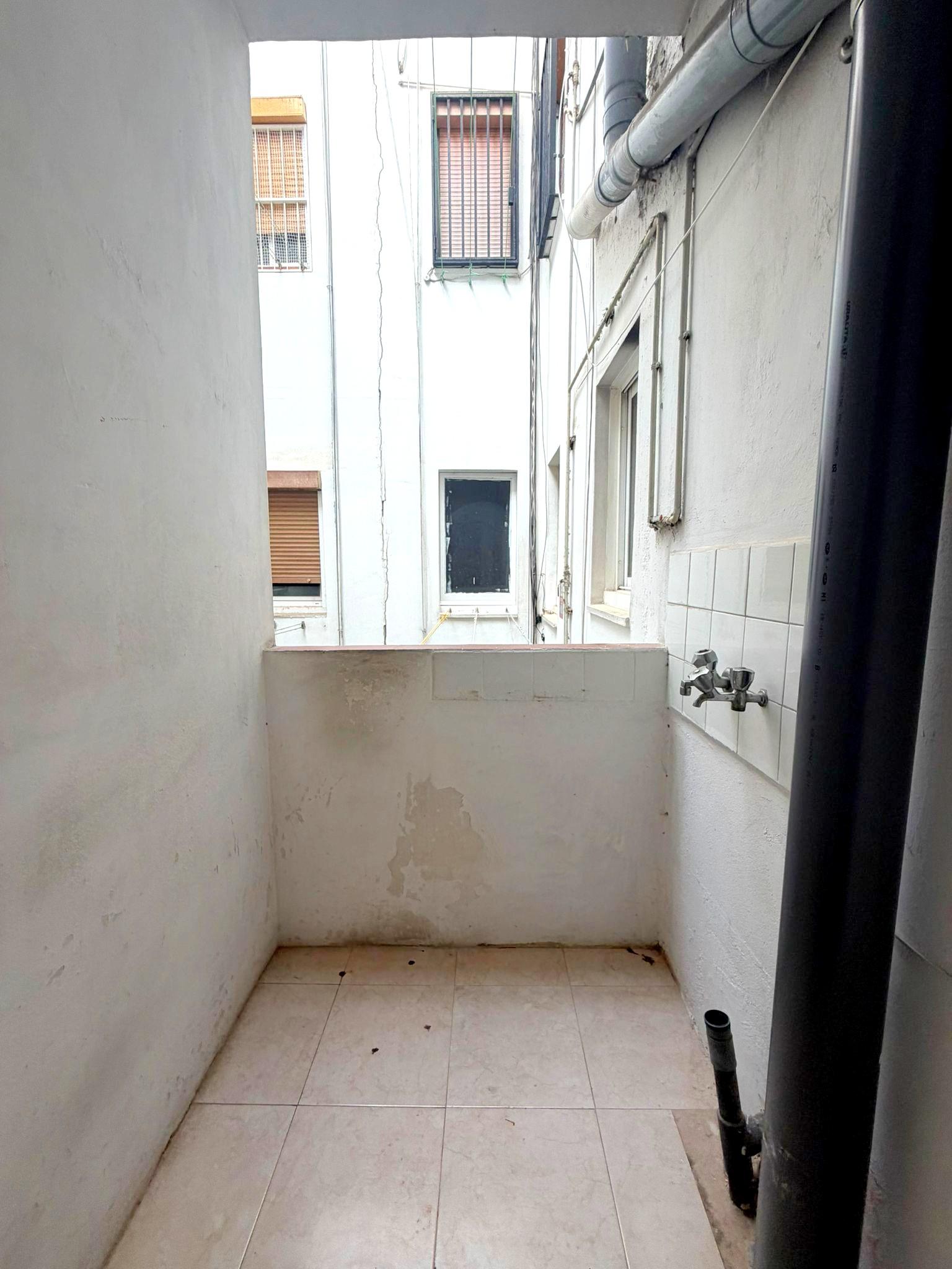 Imagen 25 Piso en venta en Hospitalet De Llobregat L´ / Junto Mercado Santa Eulalia