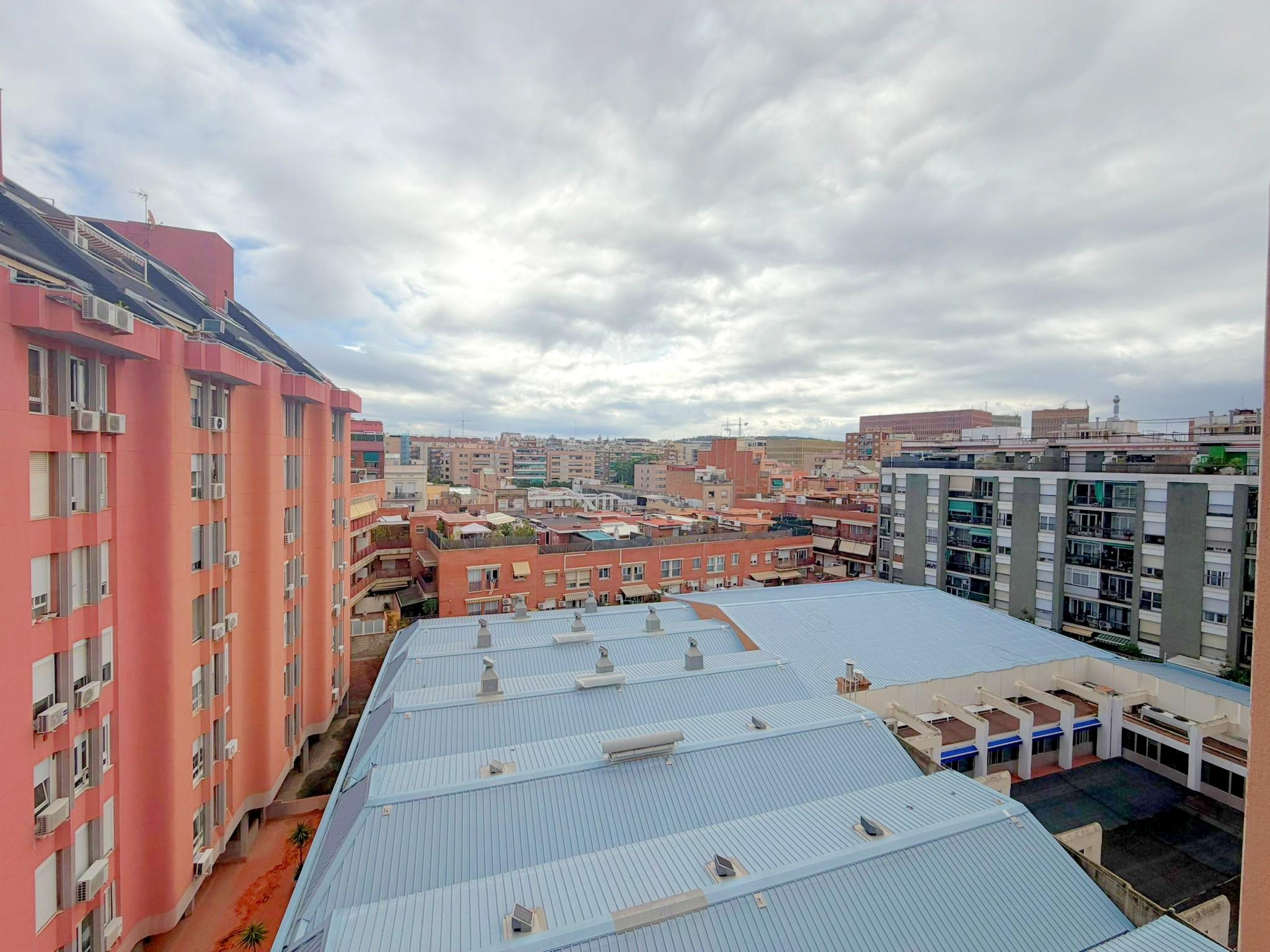 Imagen 8 Piso en venta en Hospitalet De Llobregat L´ / Junto Mercado Santa Eulalia