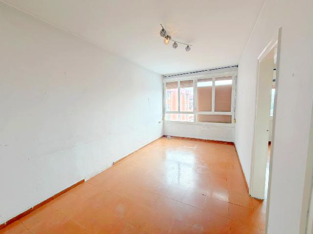 Imagen 1 Inmueble 303720 - Piso en venta en Hospitalet De Llobregat (L´) / Junto Mercado Santa Eulalia