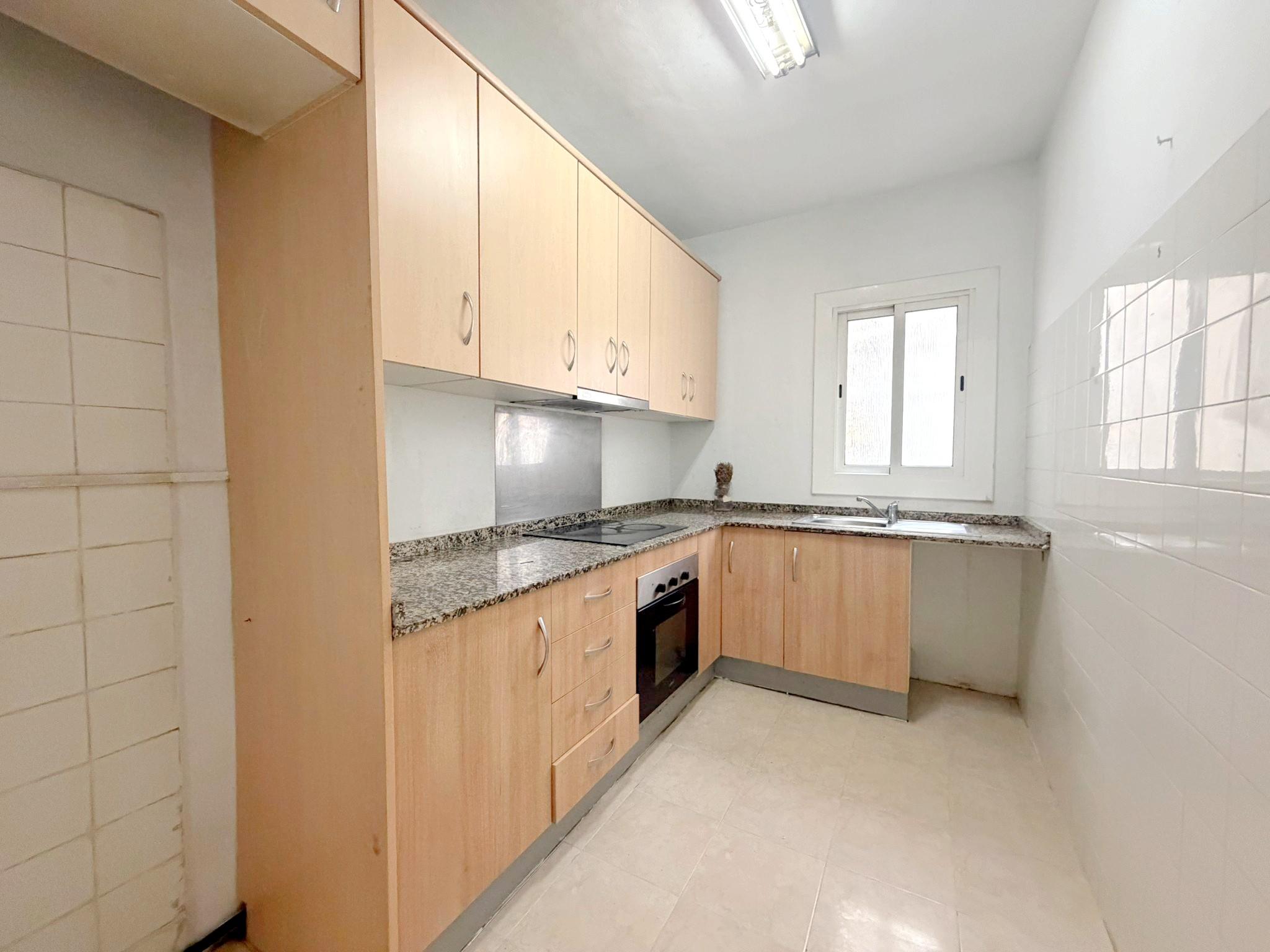 Imagen 2 Piso en venta en Hospitalet De Llobregat L´ / Junto Mercado Santa Eulalia