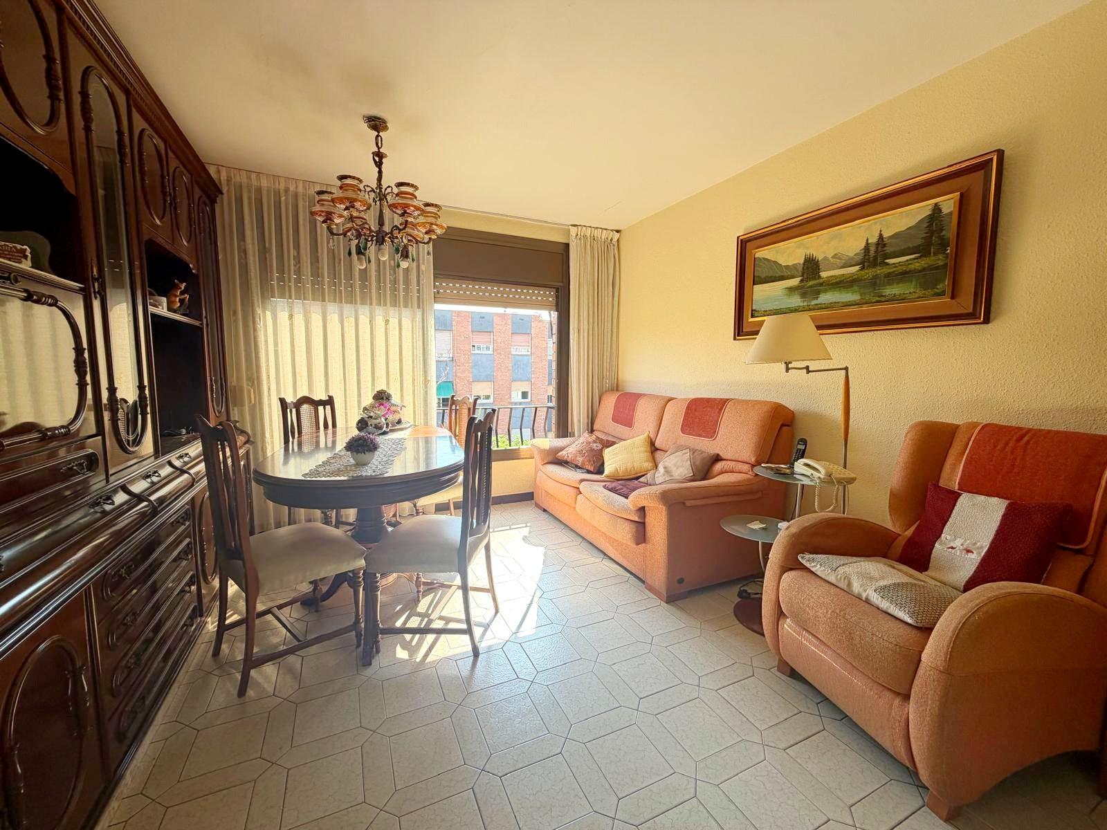 Imagen 1 Piso en venta en Hospitalet De Llobregat L´ / Junto Avda. Enric Prat de la Riba