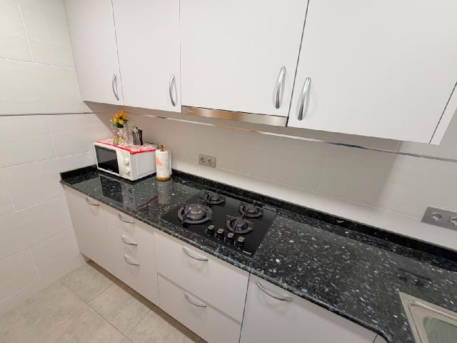Imagen 7 Inmueble 304665 - Planta Baja en venta en Prat De Llobregat (El) / Junto Avda. Verge de Montserrat