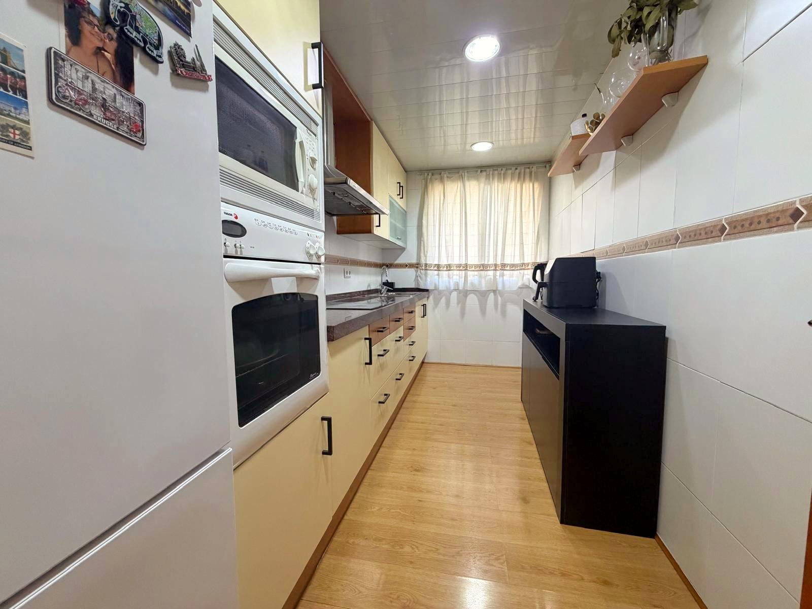 Imagen 10 Piso en venta en Hospitalet De Llobregat L´ / Junto Mercado Collblanc