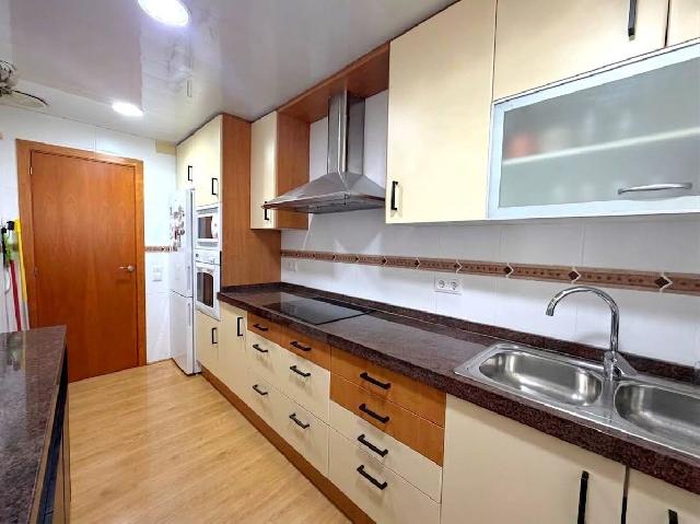 Imagen 11 Inmueble 305910 - Piso en venta en Hospitalet De Llobregat (L´) / Junto Mercado Collblanc