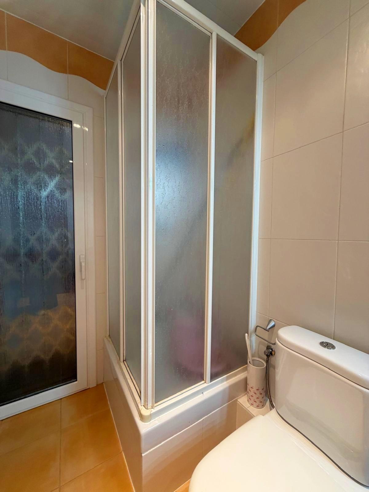 Imagen 13 Piso en venta en Hospitalet De Llobregat L´ / Junto Mercado Collblanc