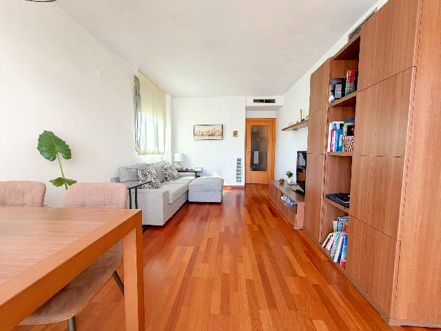 Imagen 11 Inmueble 305921 - Piso en venta en Hospitalet De Llobregat (L´) / Junto C/ Santa Eulalia
