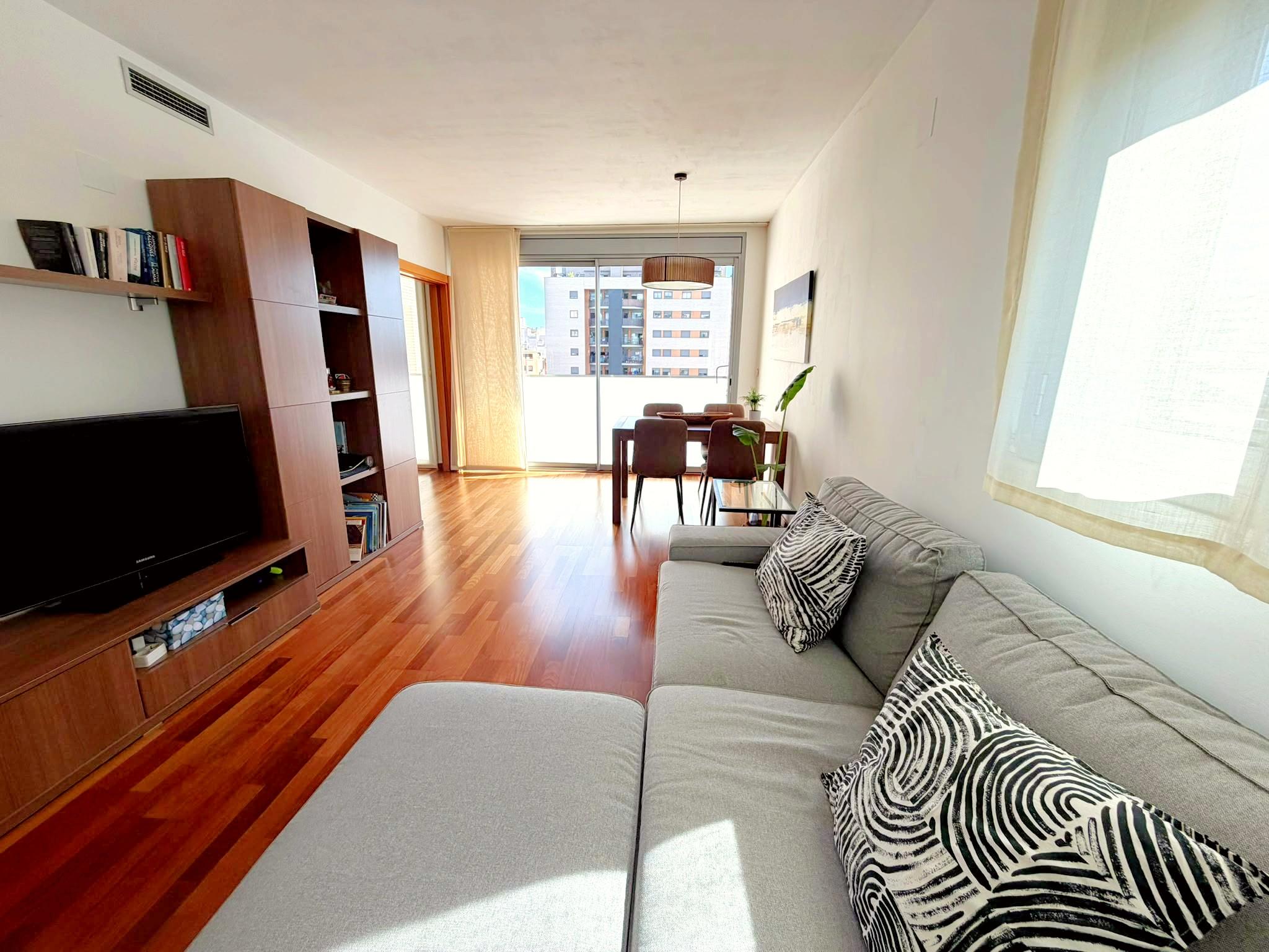Imagen 1 Piso en venta en Hospitalet De Llobregat L´ / Junto C/ Santa Eulalia