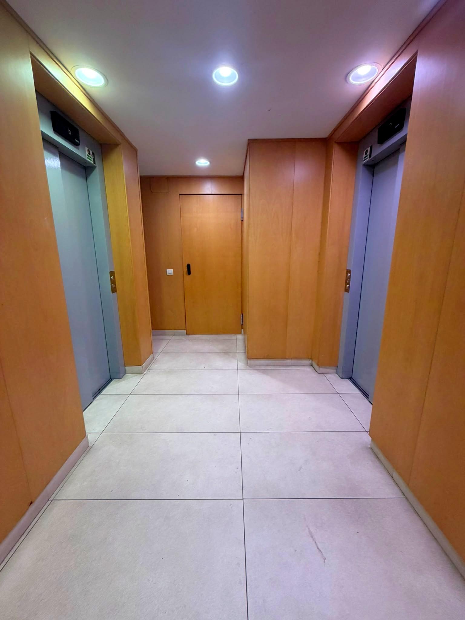 Imagen 38 Piso en venta en Hospitalet De Llobregat L´ / Junto C/ Santa Eulalia